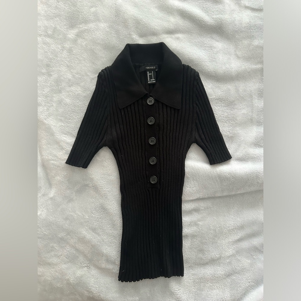 Forever 21 black short sleeve ribbed top